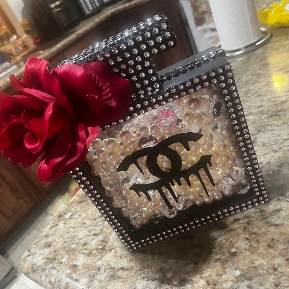 Glam decor